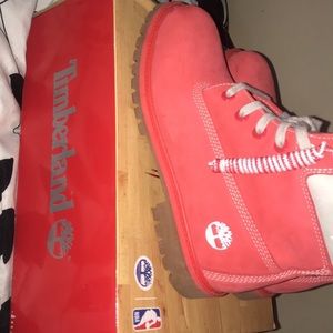 Timberlands rockets size 7